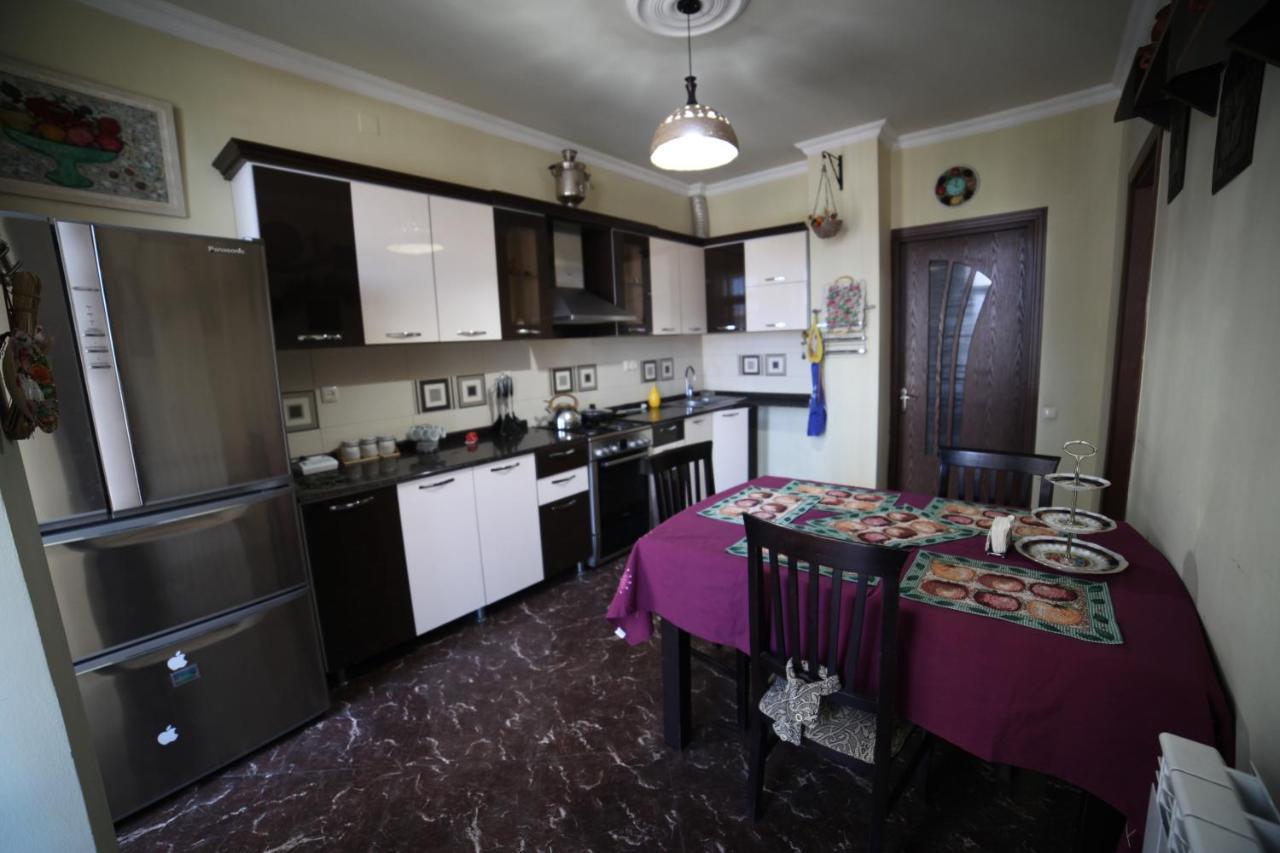 Apartment On Lermontova Batumi Exteriér fotografie