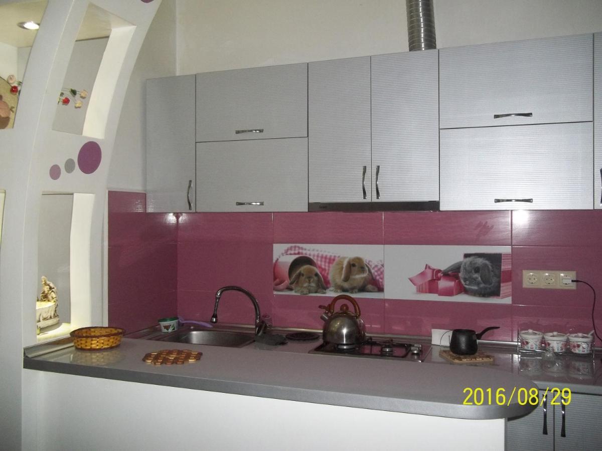 Apartment On Lermontova Batumi Exteriér fotografie