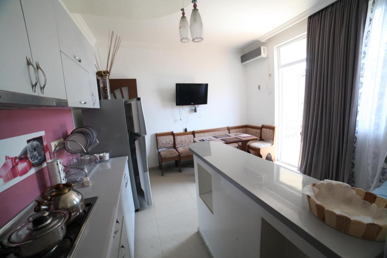 Apartment On Lermontova Batumi Exteriér fotografie