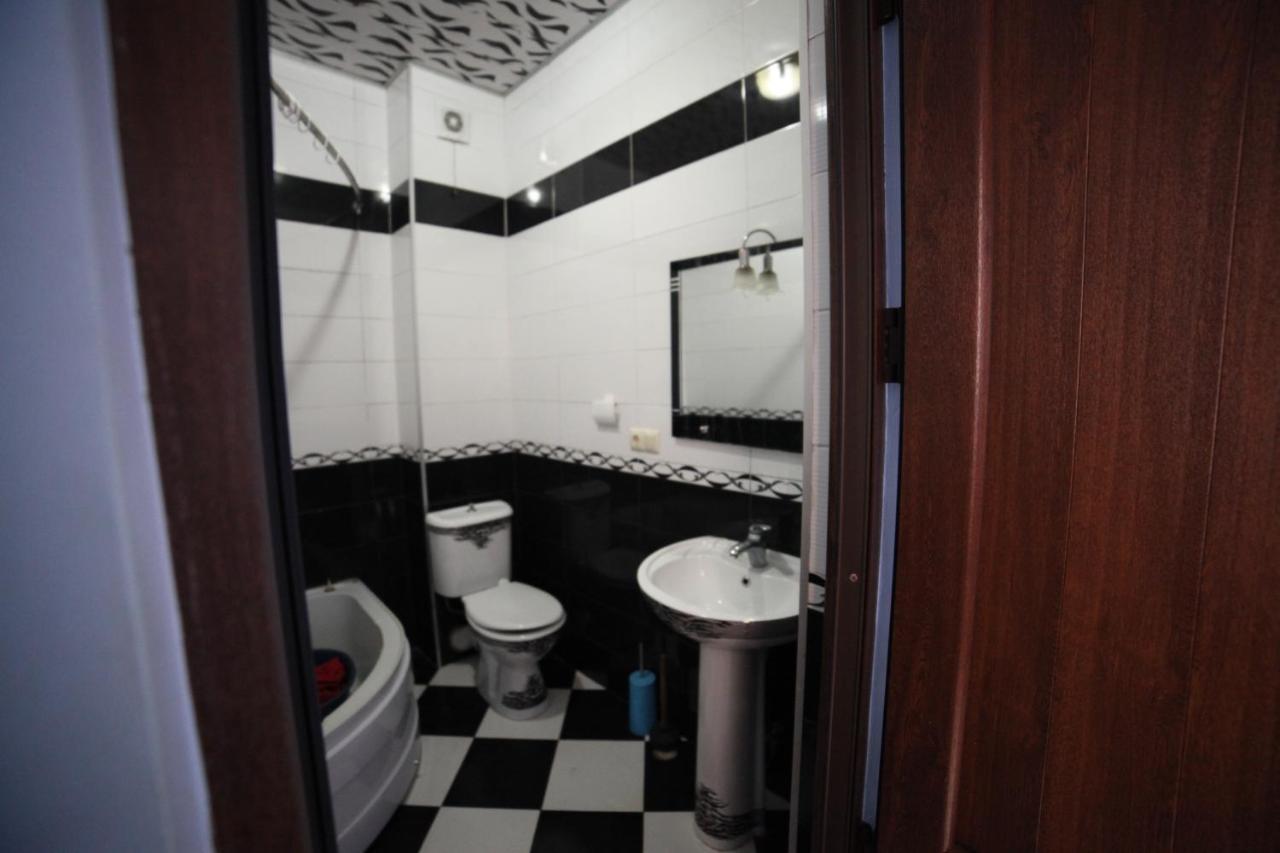 Apartment On Lermontova Batumi Exteriér fotografie